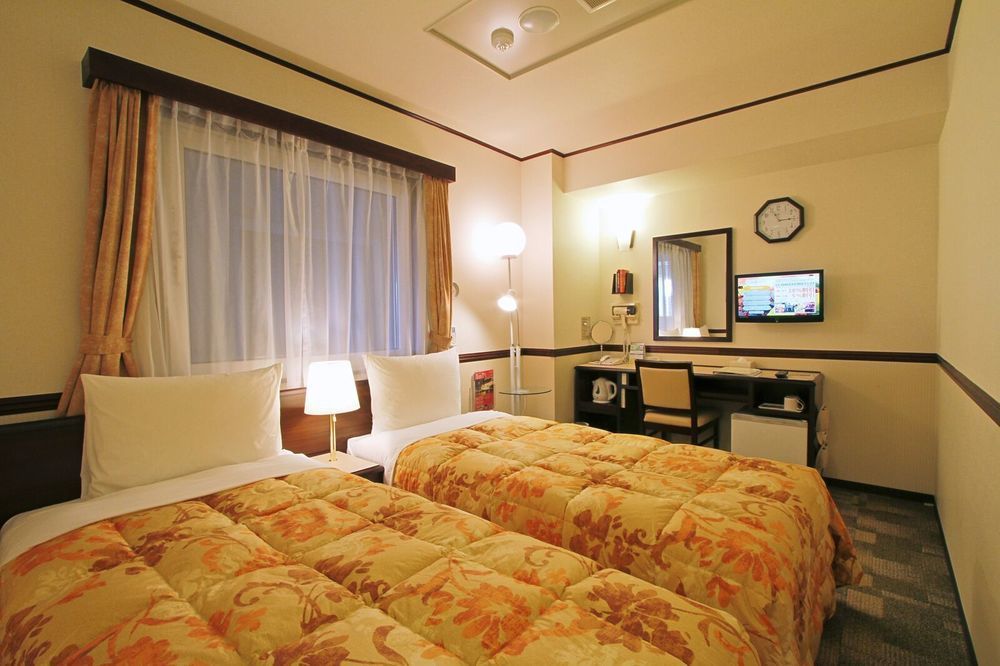 Toyoko Inn Hon-atsugi-eki Minami-guchi Eksteriør billede